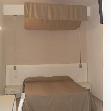 Alba Chiara Oda ve Kahvaltı